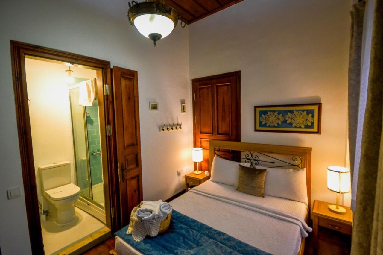 Aliye Hanim Hotel Айвалик Екстер'єр фото